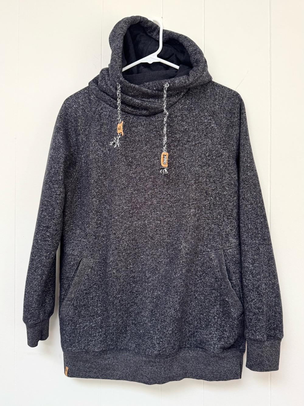 tentree Men’s Hoodie Organic Cotton Recycled Poly Sweatshirt 10tree Black M